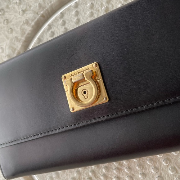 Salvatore Ferragamo Wallet - Picture 3 of 12